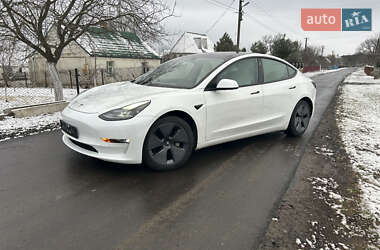 Седан Tesla Model 3 2021 в Луцке