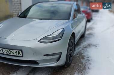 Седан Tesla Model 3 2018 в 