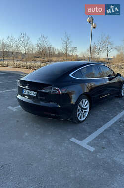 Седан Tesla Model 3 2018 в Києві