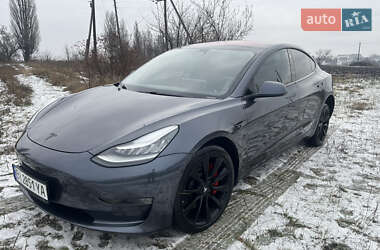 Седан Tesla Model 3 2018 в Кременчуці