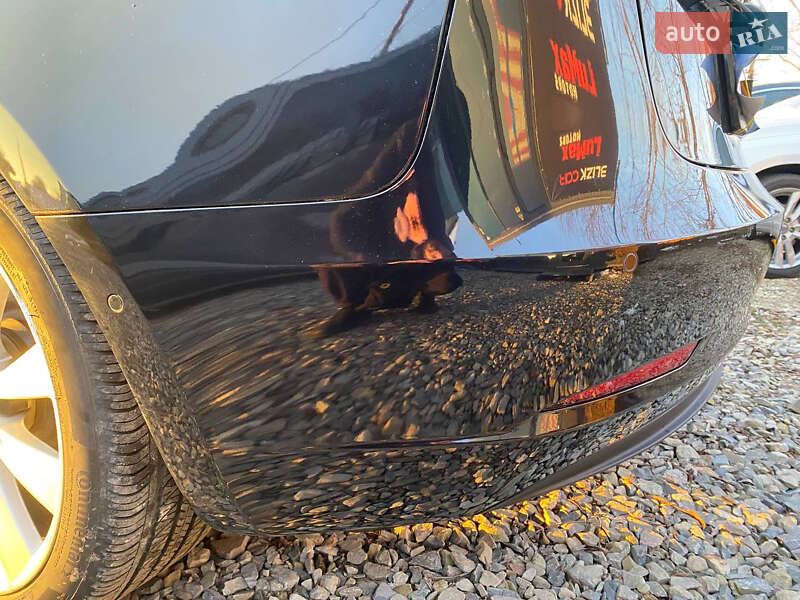Седан Tesla Model 3 2018 в Коломые