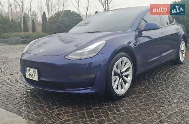 Седан Tesla Model 3 2022 в Днепре