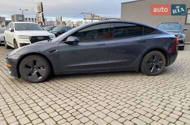 Седан Tesla Model 3 2021 в Львові