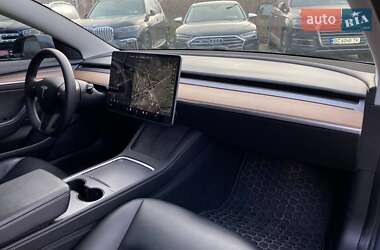 Седан Tesla Model 3 2021 в Львові