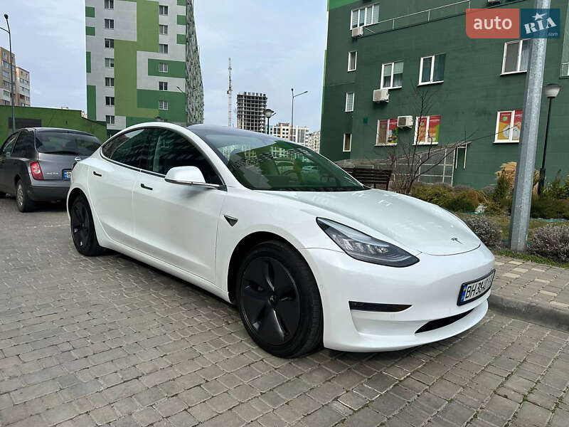 Седан Tesla Model 3 2019 в Одессе