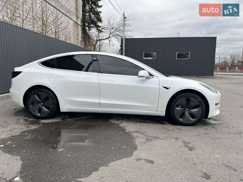 Седан Tesla Model 3 2019 в Днепре