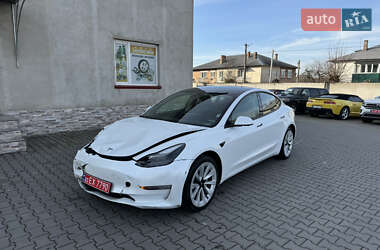 Седан Tesla Model 3 2023 в Луцьку