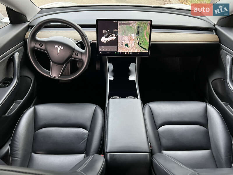 Седан Tesla Model 3 2019 в Днепре