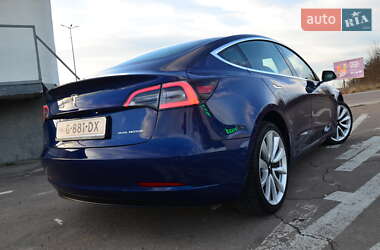 Седан Tesla Model 3 2019 в Трускавці