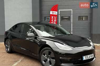 Седан Tesla Model 3 2022 в Києві