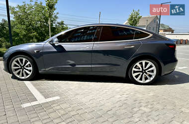 Седан Tesla Model 3 2018 в Виннице