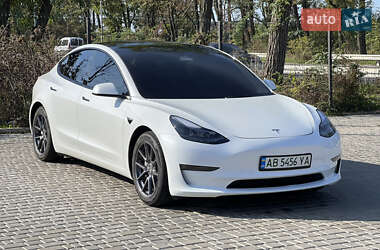 Седан Tesla Model 3 2021 в Вінниці