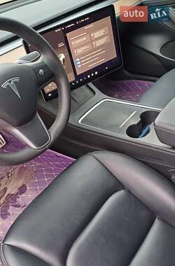 Седан Tesla Model 3 2023 в Николаеве