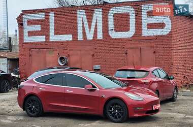 Седан Tesla Model 3 2018 в Києві