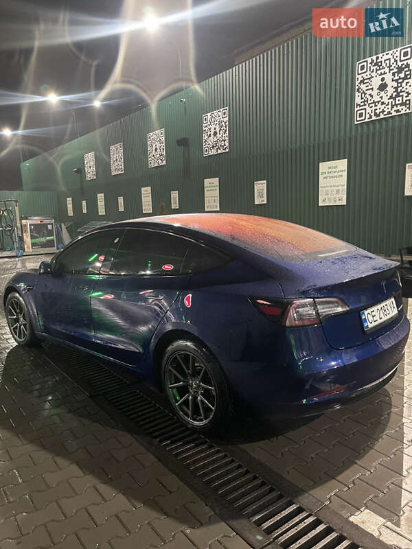 Седан Tesla Model 3 2018 в Черновцах