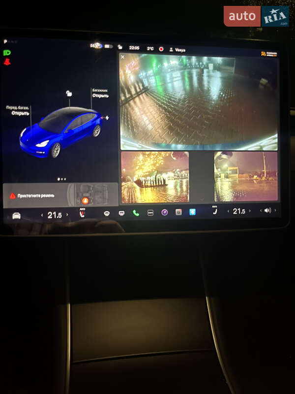 Седан Tesla Model 3 2018 в Черновцах