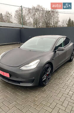 Седан Tesla Model 3 2019 в Рівному