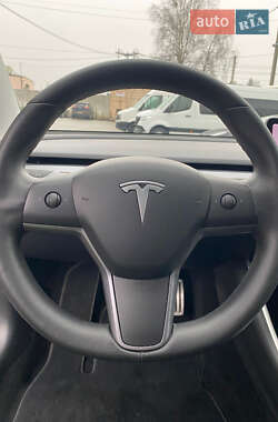 Седан Tesla Model 3 2019 в Рівному