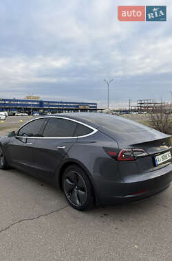 Седан Tesla Model 3 2019 в Киеве