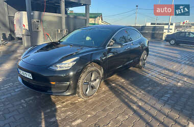 Седан Tesla Model 3 2018 в 