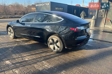 Седан Tesla Model 3 2018 в 