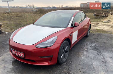 Седан Tesla Model 3 2022 в Луцьку