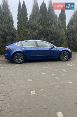 Седан Tesla Model 3 2019 в Самборе