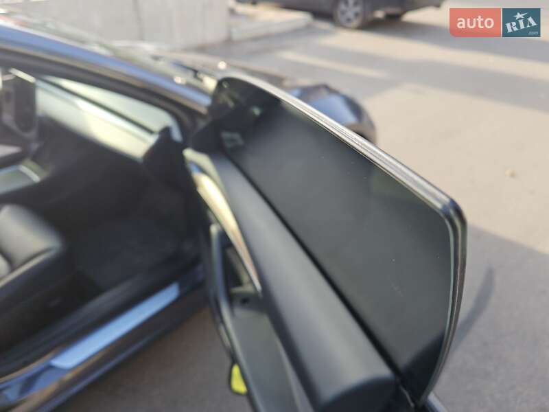 Седан Tesla Model 3 2018 в Днепре
