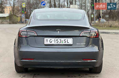 Седан Tesla Model 3 2019 в Тернополі