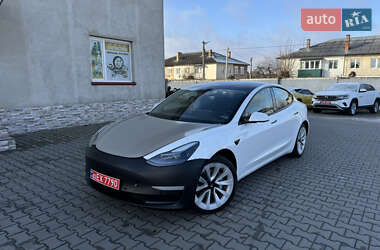 Седан Tesla Model 3 2023 в Луцьку