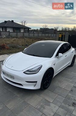 Седан Tesla Model 3 2019 в Ровно