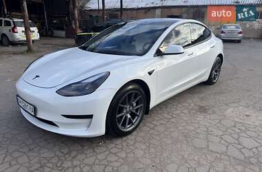 Седан Tesla Model 3 2021 в Житомирі