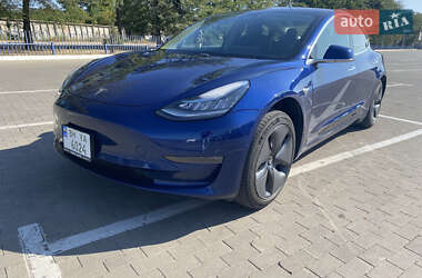 Седан Tesla Model 3 2018 в Одесі