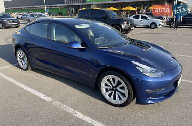 Седан Tesla Model 3 2022 в Києві