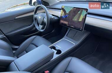 Седан Tesla Model 3 2022 в Києві