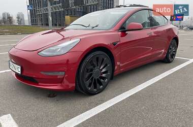 Седан Tesla Model 3 2021 в Києві