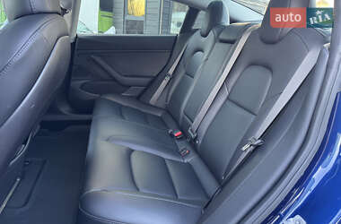 Седан Tesla Model 3 2018 в 