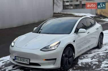 Седан Tesla Model 3 2020 в Львові