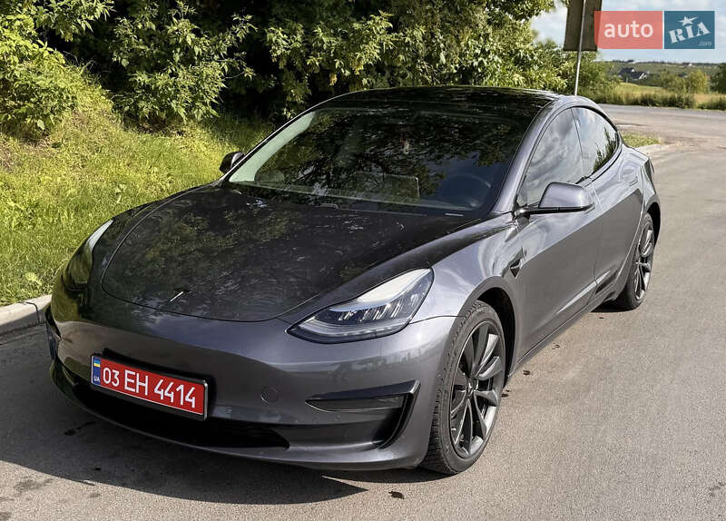 Tesla Model 3 2019