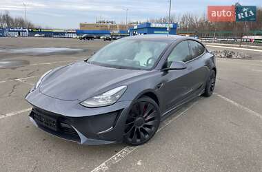 Седан Tesla Model 3 2023 в Києві