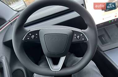 Седан Tesla Model 3 2024 в Луцьку