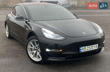 Седан Tesla Model 3 2018 в Тульчині