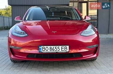 Седан Tesla Model 3 2018 в Шумске