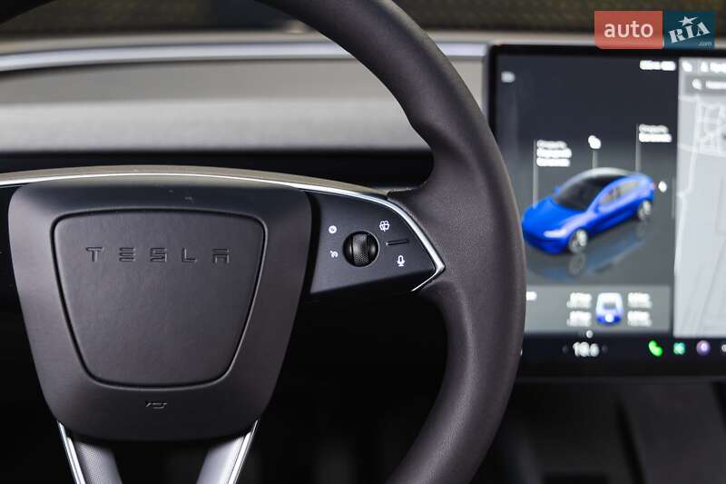 Седан Tesla Model 3 2024 в Луцьку