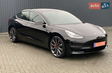 Седан Tesla Model 3 2019 в Рівному