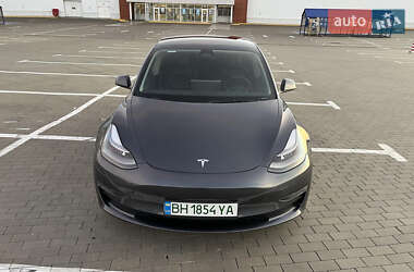 Седан Tesla Model 3 2022 в Одессе