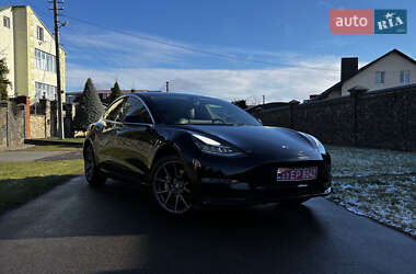 Седан Tesla Model 3 2018 в Луцьку