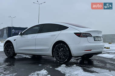 Седан Tesla Model 3 2018 в 
