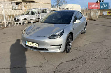 Седан Tesla Model 3 2018 в Николаеве