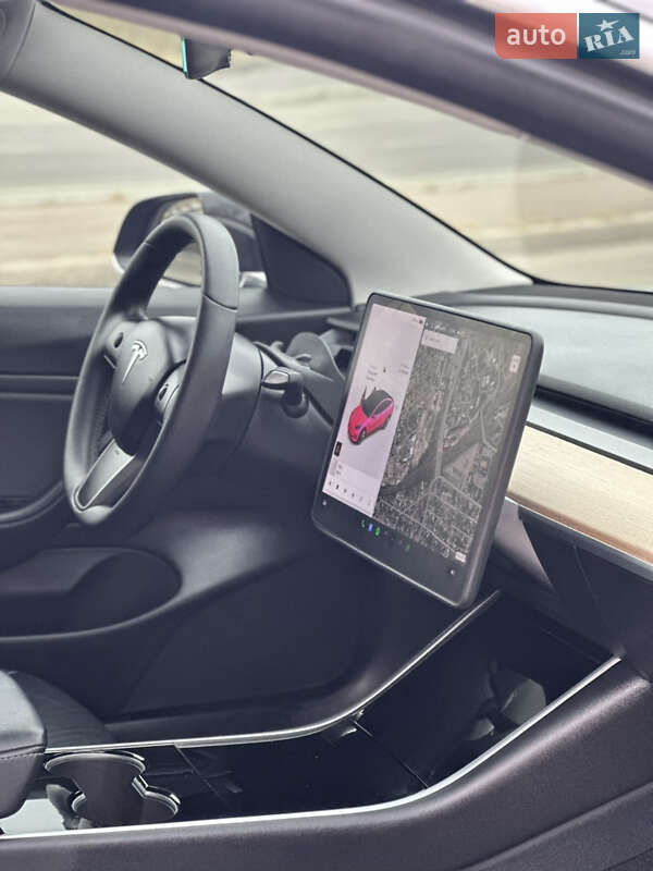 Седан Tesla Model 3 2020 в Одессе